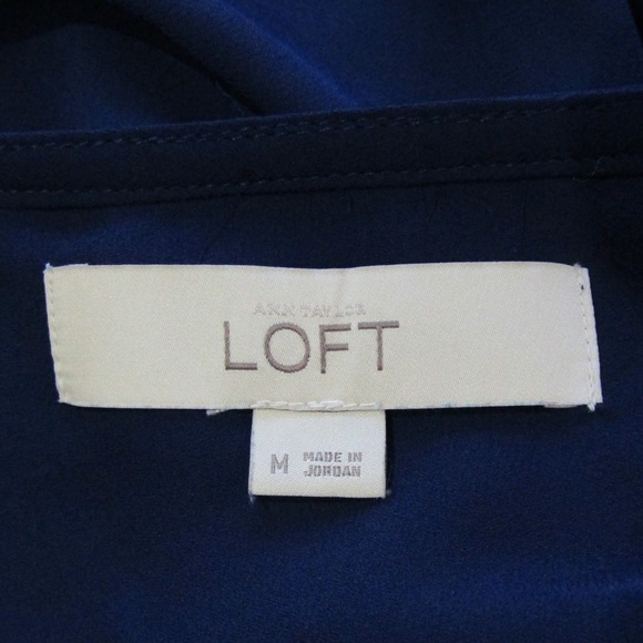 LOFT Blue Concealed Button Blouse Size M - Picture 4 of 4